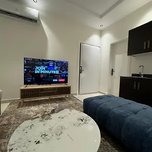 Apartment Self Entry Elegant Near Blvd